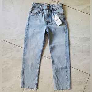 Zara Straight Leg Jeans Size 2